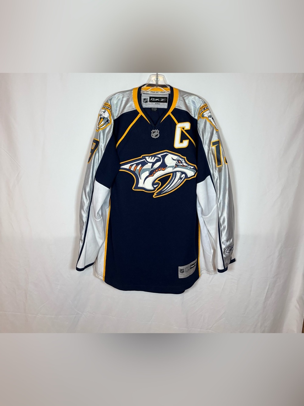 Reebok Nashville Predators #19 Arnott Home Hockey Jersey Size Large